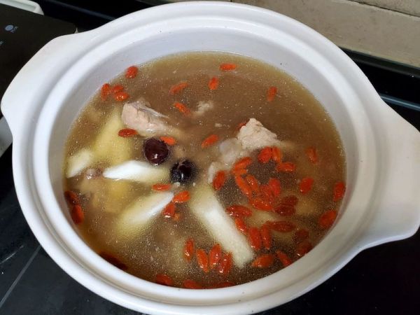 淮山枸杞骨头汤