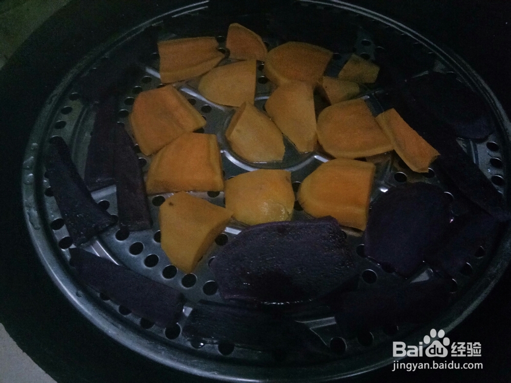 美味挡不住的紫薯红薯酒酿糯米团子