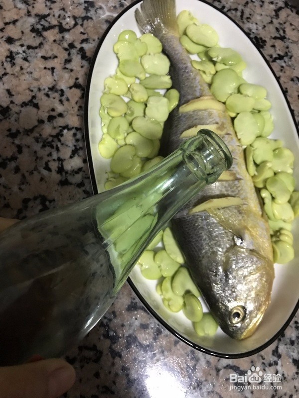 豆瓣蒸抱腌黄鱼