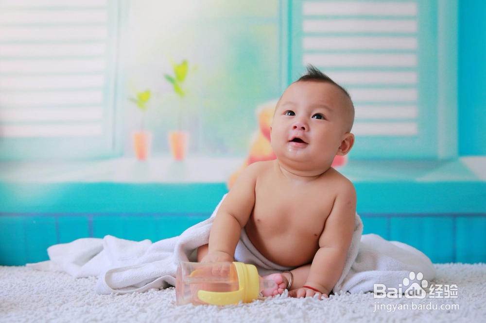 妈妈一定要时常注意宝宝眼睛,避免眼疾出现