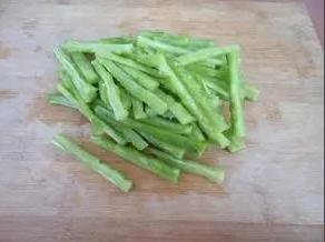 家常菜：苦瓜炒杏鲍菇