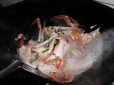 【2011菜展】年菜之十二又鲜又香的-----葱爆大海蟹
