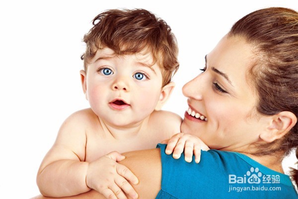 如何促进0-8个月婴儿认知的发展