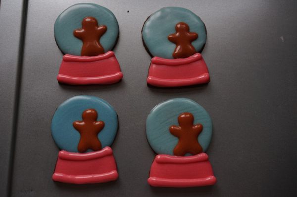 圣诞水晶球音乐盒糖霜饼干