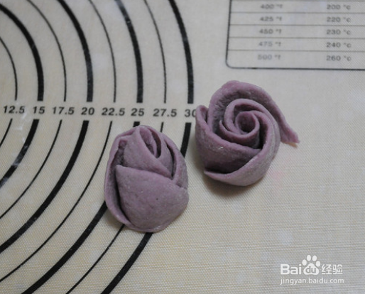 浪漫小点心-玫瑰挤挤面包怎么做？