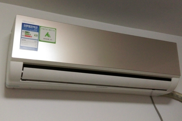 空调送风的时候有臭味,怎么办