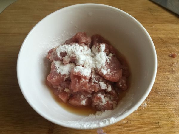 蘑菇豆瓣炒肉片