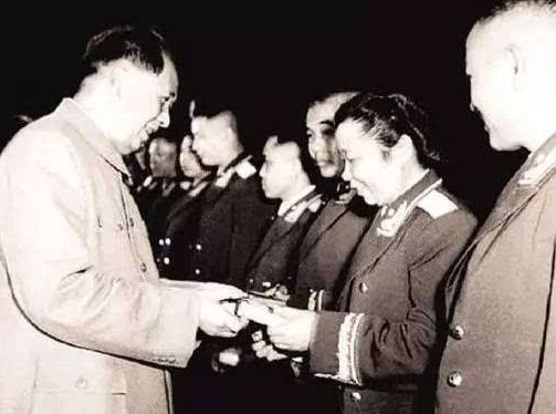 开国将军中有几位女将军