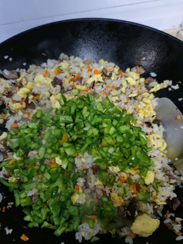 什么食材都可以拿来蛋炒饭