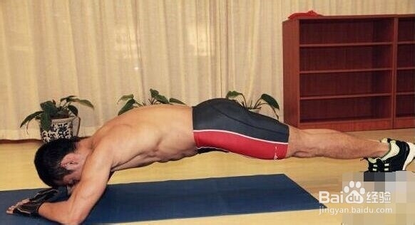 在家如何锻炼腹肌，如何快速练出发达腹肌