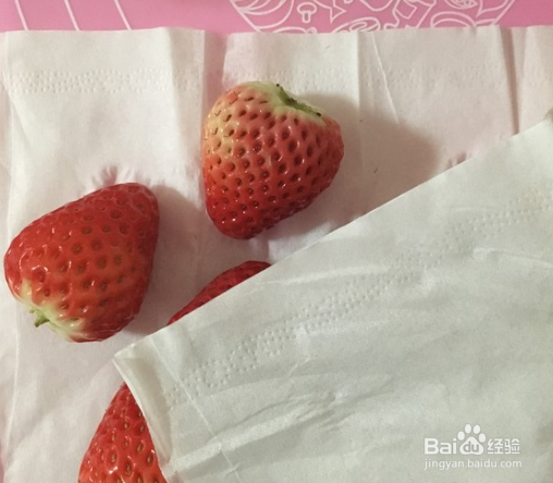 如何制作草莓紫薯大福