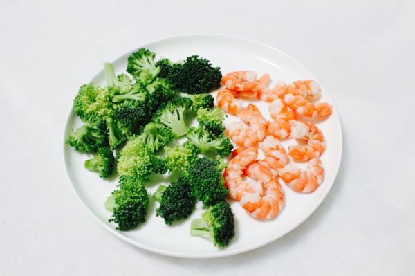 虾仁西兰花鸡蛋派