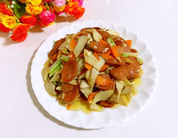 杏鲍菇炒火腿肠