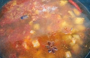 红烧肉炖板栗的做法