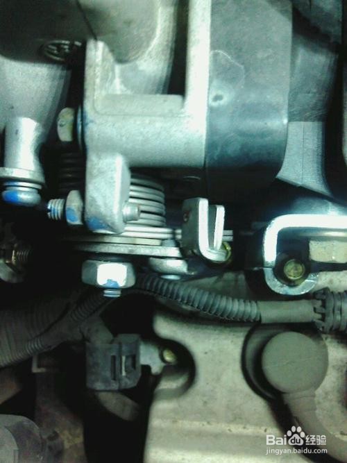 油门拉线冻住了怎么办