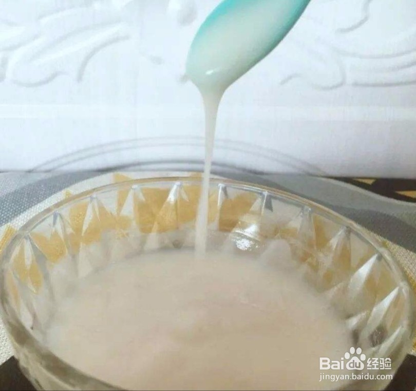 宝宝首次米粉怎么添加