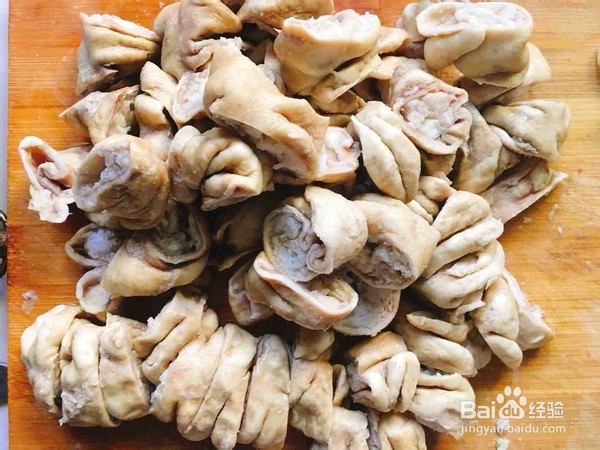 教你做红烧香辣肥肠面