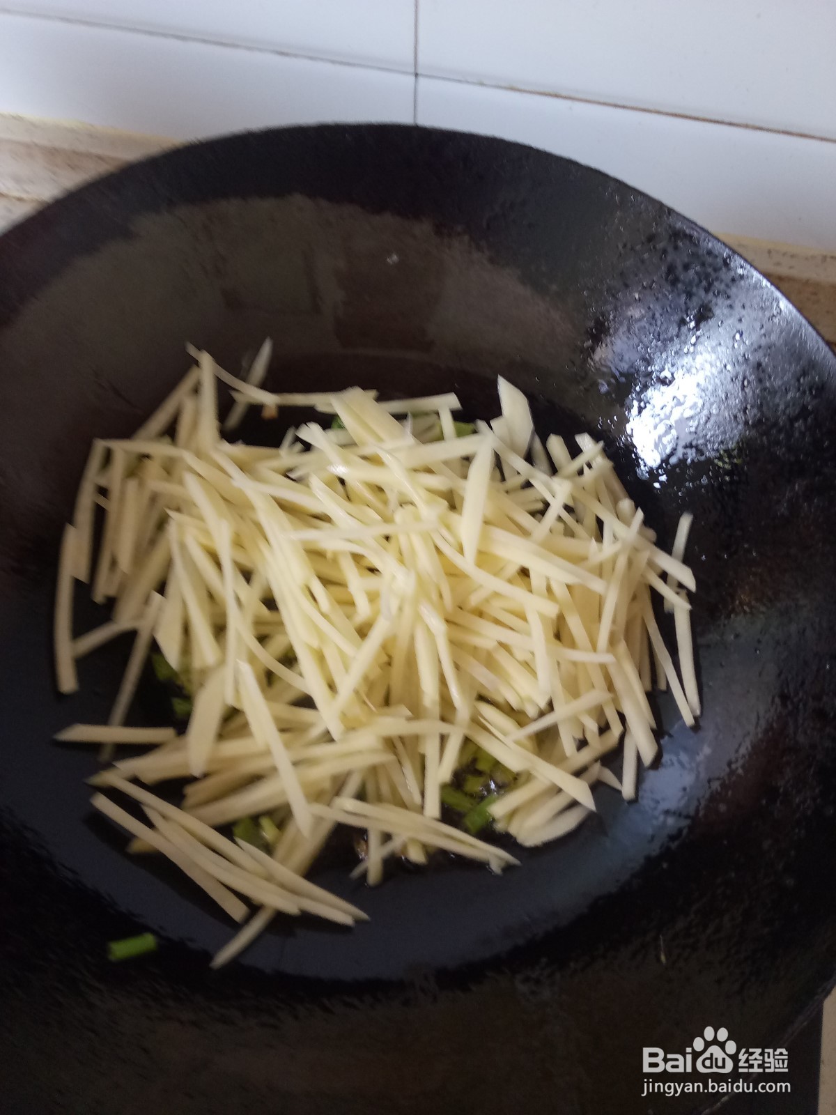韭菜炒土豆丝
