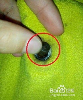 热水袋排气孔怎么打开