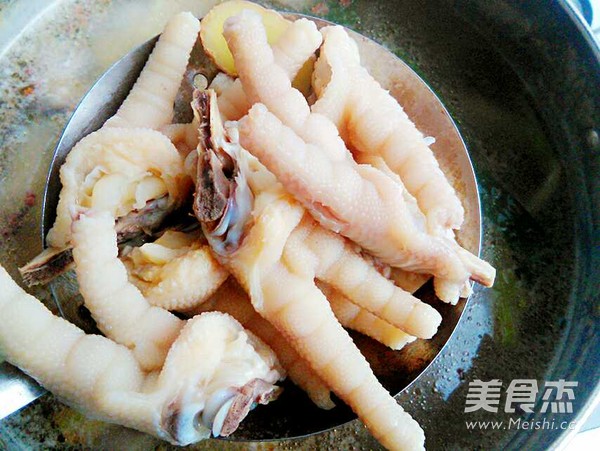 泡椒凤爪的做法