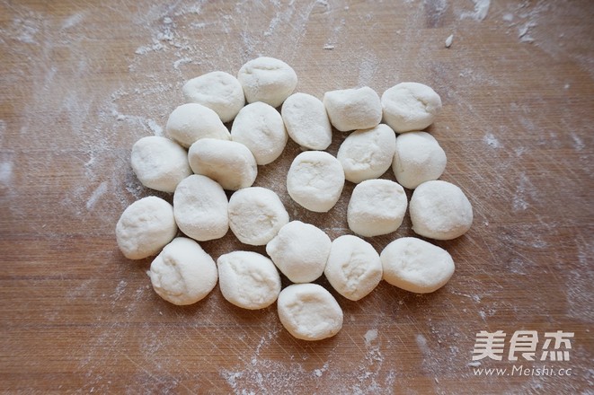 冰花生煎饺的做法