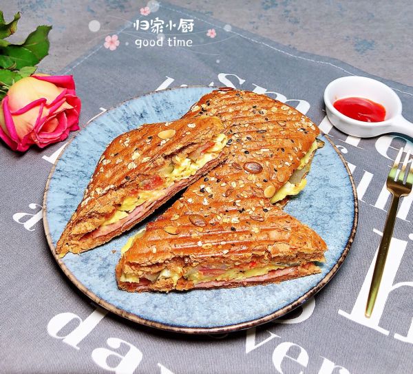 芝士火腿三明治