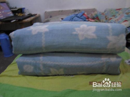 怎样把被子叠成豆腐块