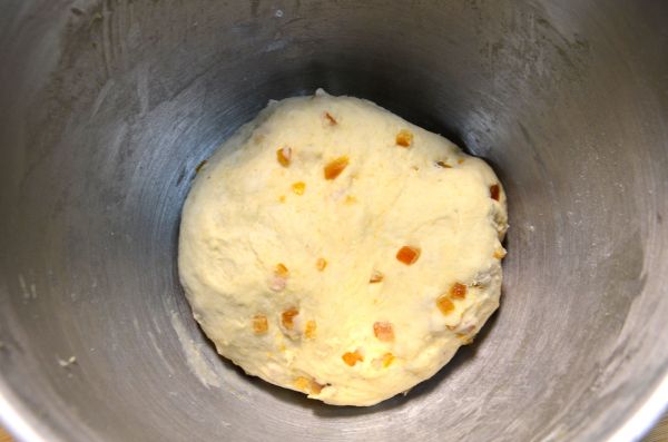 全麦橙香软欧包