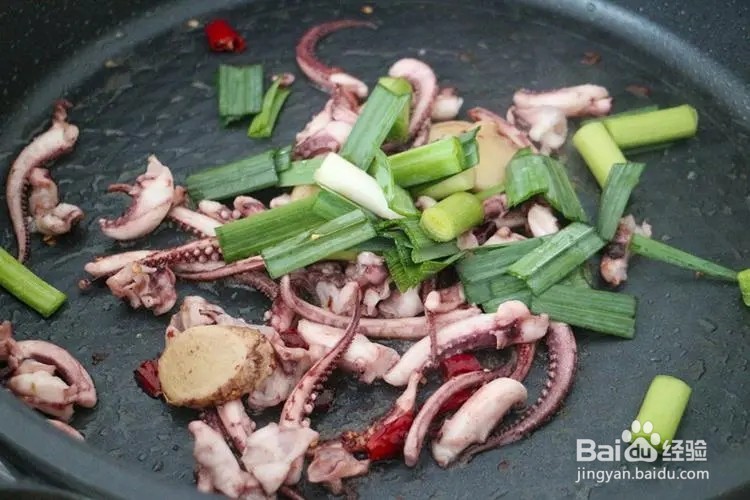 秋葵炒鱿鱼须