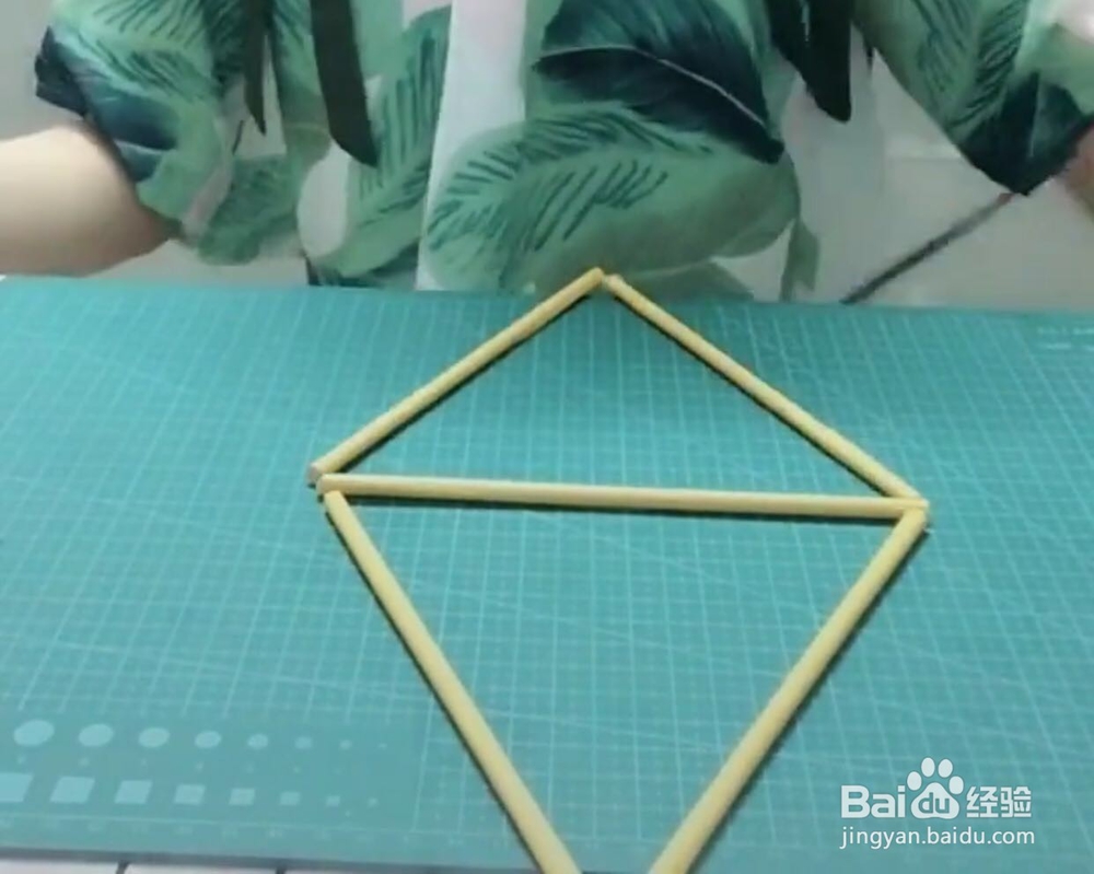 一次性筷子怎么变装饰品，做法一