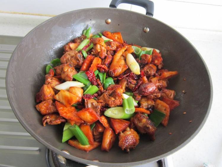 辣子鸡的制作方法是什么