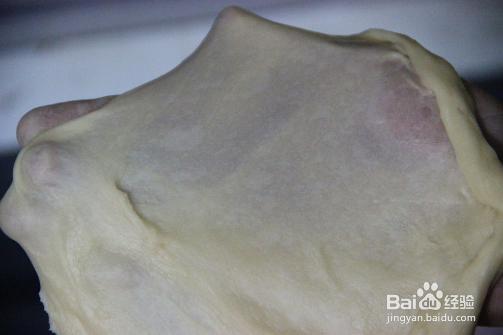 培根沙拉面包的做法