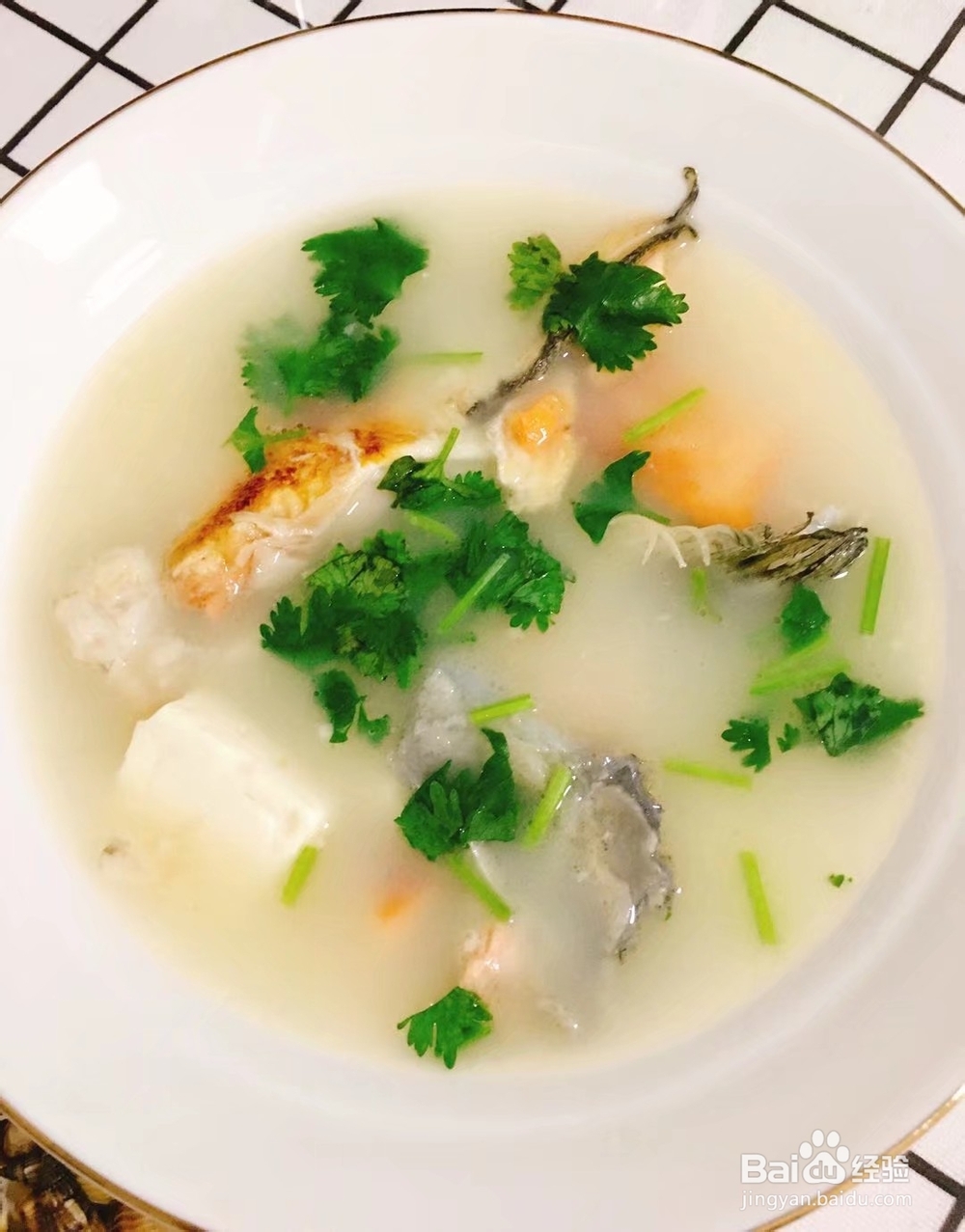 就该这样做三文鱼豆腐汤