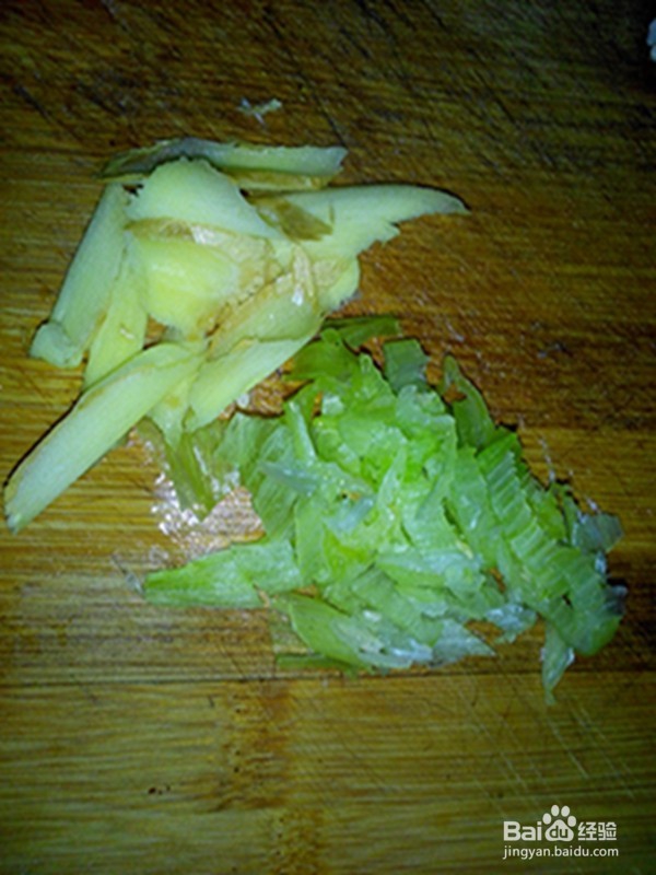 砂锅三鲜煲脆骨