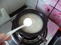 美味窝蛋牛肉粥