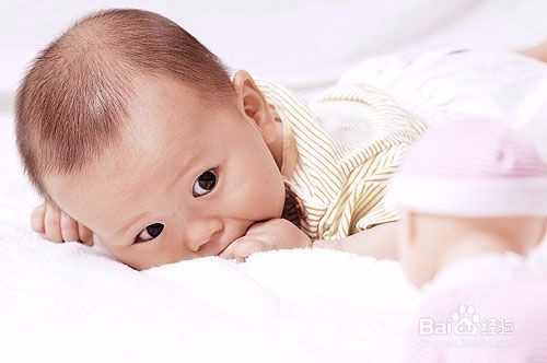 如何预防婴幼儿近视