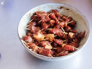 怎么做香烤牙签肉