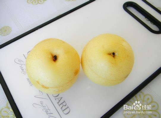 雪梨银耳盅的做法