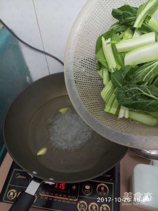 盐水菜心的做法