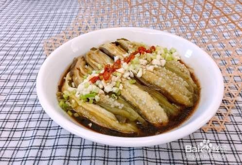 家常版简单粗暴的凉拌手撕茄子做法教程