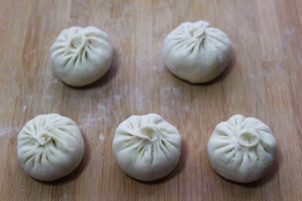 洋葱猪肉香菜发面馅饼