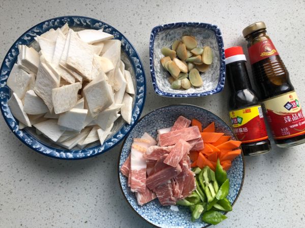 腊八蒜炒杏鲍菇