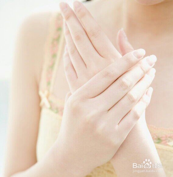 手指秋冬季节好干裂、爆皮怎么办？