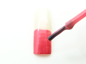 公主风粉红点指甲彩绘