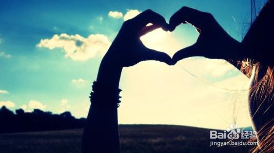 该怎么挽回女友？