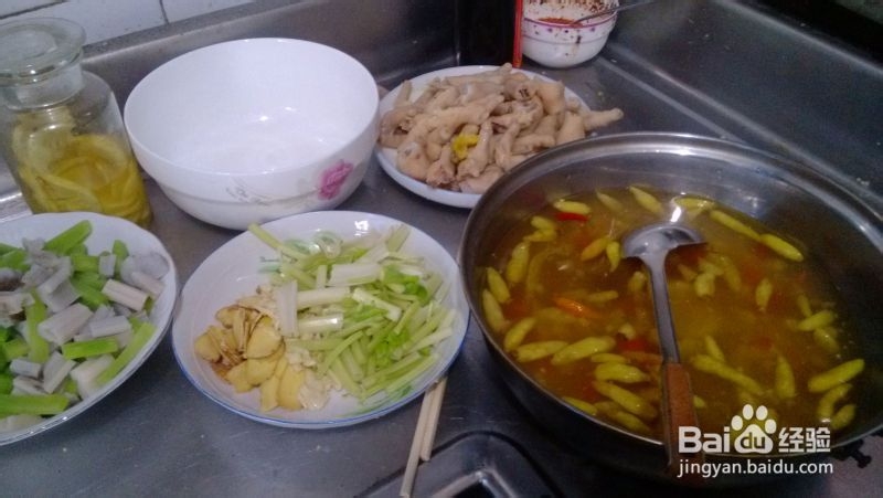 自制山椒泡凤爪（香辣）