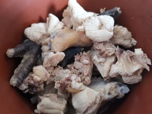 秋冬板栗炖鸡汤