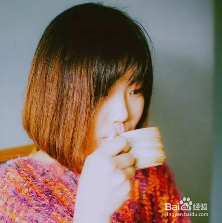 摄侧脸好看的方法