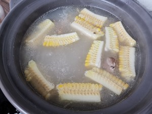 香甜的排骨汤的做法