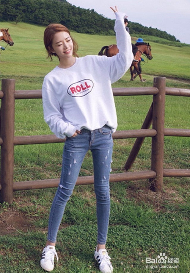 原宿风卫衣怎么搭配